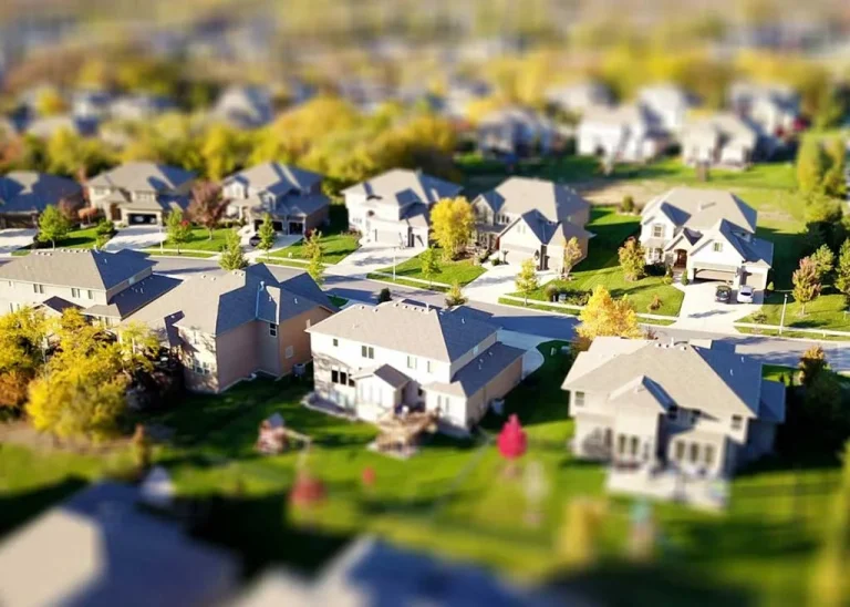 Bisnis Real Estate: Pengertian, Jenis, Tantangan, dan Strategi